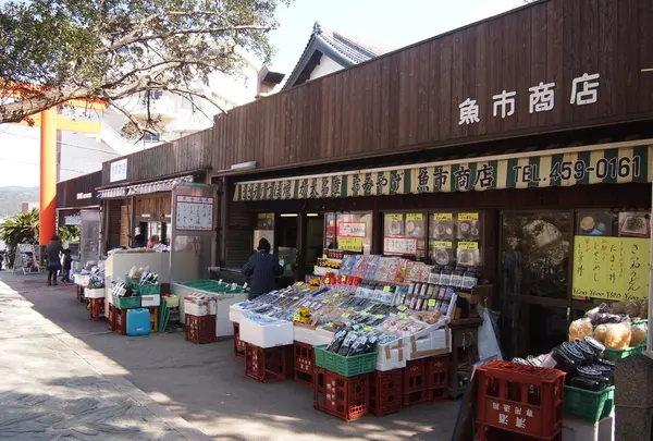 店舗が並んでいます