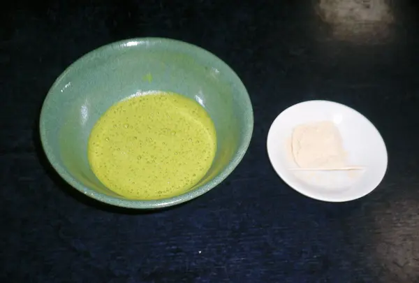 まず、お抹茶でスタート…！