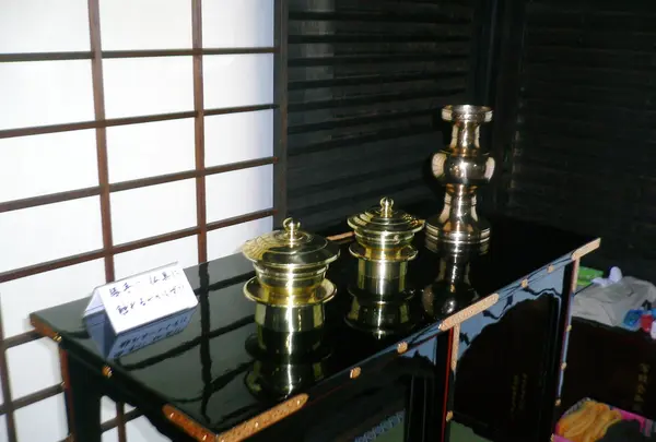 写経体験、まずお清めです