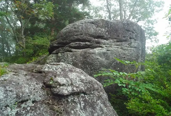 上大石神ピラミッド