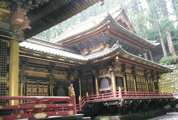 拝殿～本殿