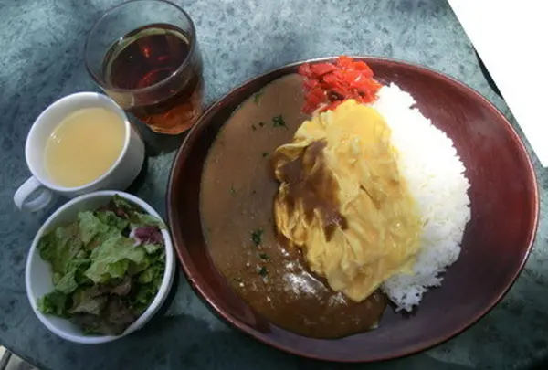 オムレツカレーライス