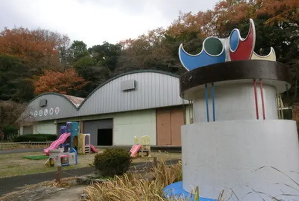 メイン広場とおたのしみ館