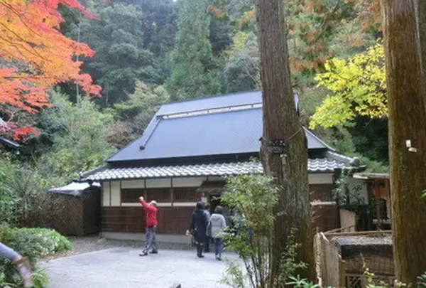 梅屋敷休憩所