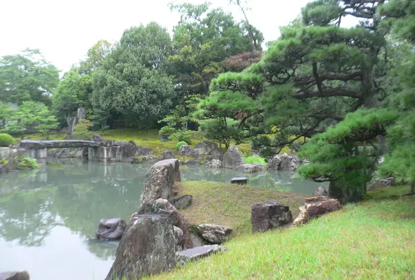 二の丸庭園