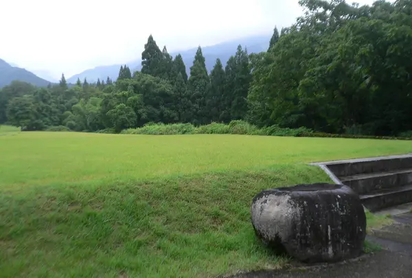 ひっそりと”うば堂”跡