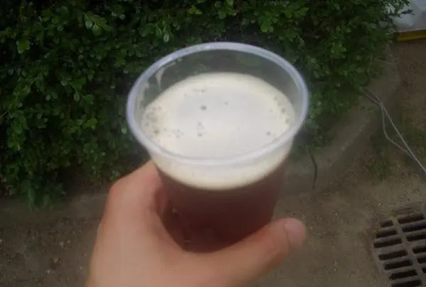道頓堀麦酒を味わう