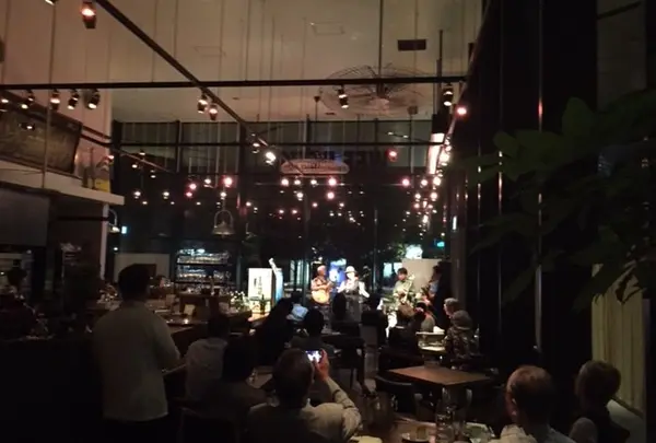 ジャズライブの夜も。
