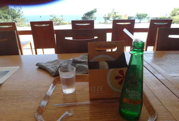 カフェにて