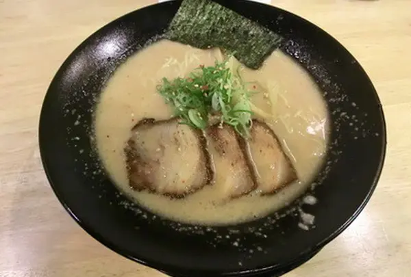 豚骨の鈴木