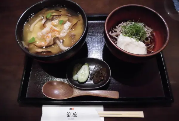 湯葉丼とそばの定食