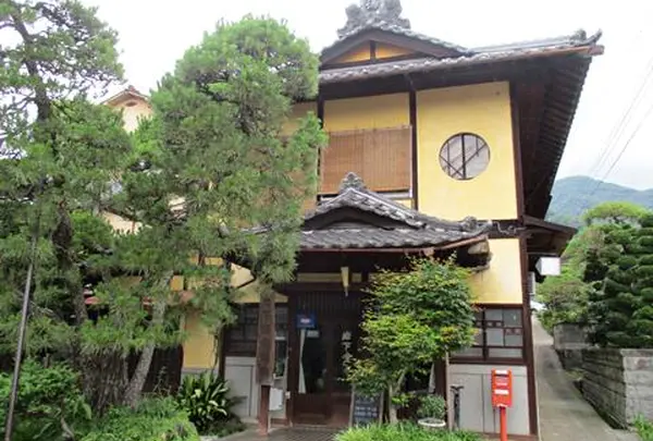 岩下温泉旅館