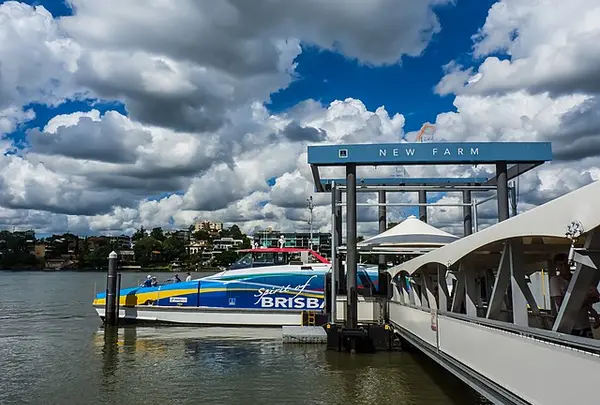 ニューファームパーク・フェリーのりば New Farm Ferry Terminal