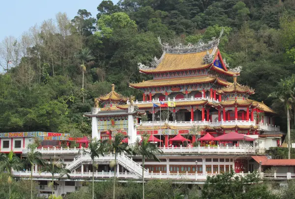 指南宮　凌宵寶殿