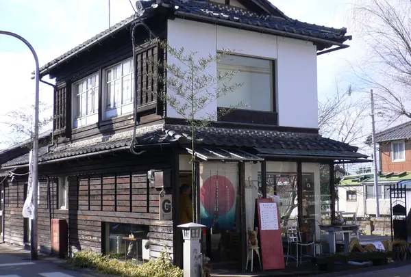 藝や cafe