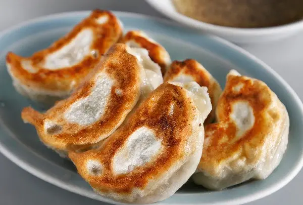 赤坂珉珉 （みんみん）