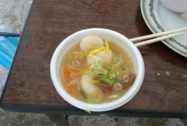 御机の団子汁