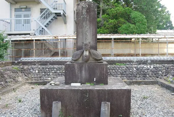 英厳寺史跡 宇都宮城主戸田家菩提所