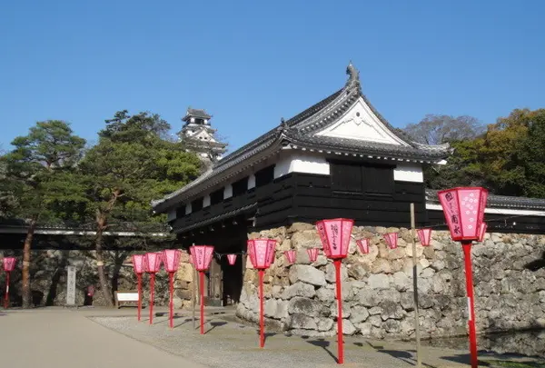 高知城追手門