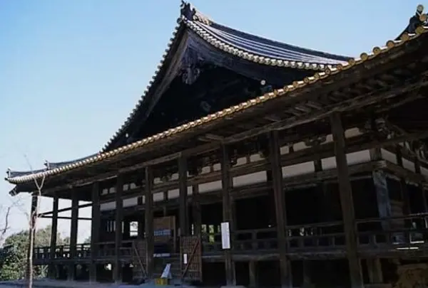 豊国神社（千畳閣）