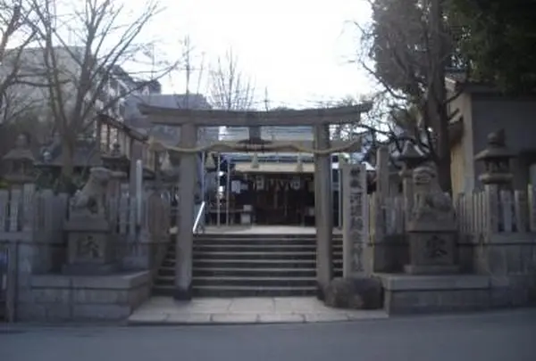 河堀稲生神社