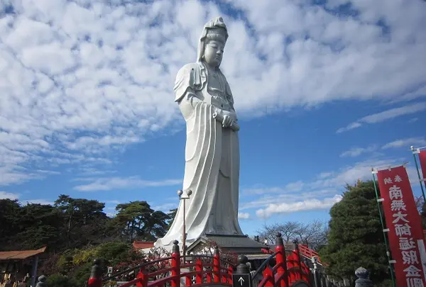 白衣大観音
