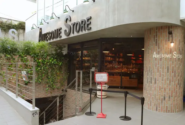 AWESOME STORE（オーサムストアー）