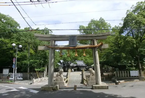 泉穴師神社