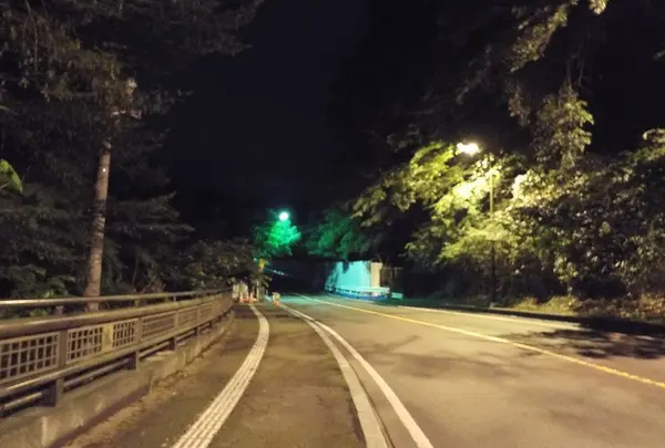 八木山橋
