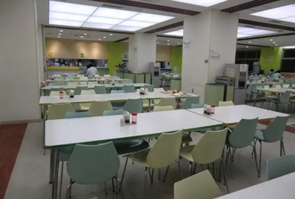 近畿大学 学生食堂 KURE