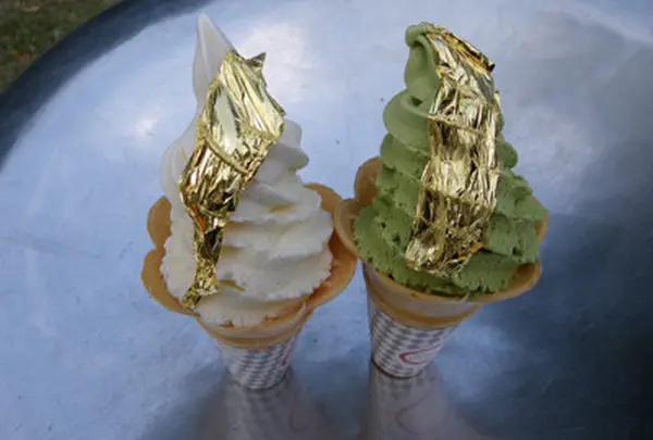金箔ソフトクリーム