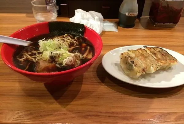 麺家いろは シック CiC店