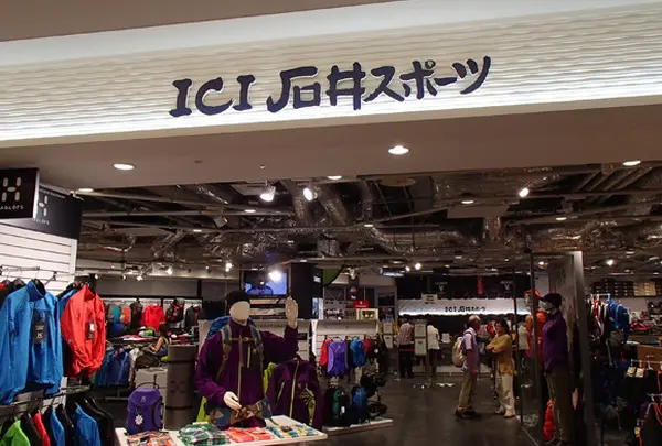 ＩＣＩ石井スポーツ原宿店