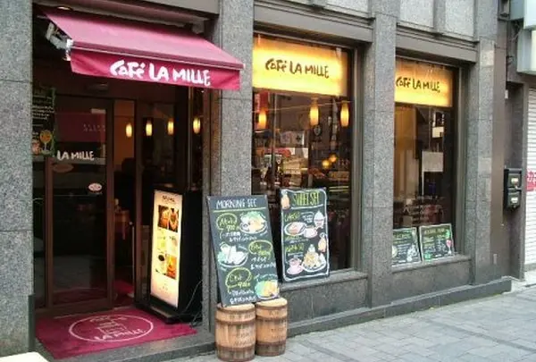カフェラミル 新宿モア４番街店