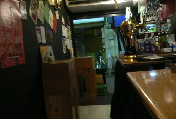 蒲田 立ち飲みバル ＰＩＺＺＡ ＬＡＮＤ