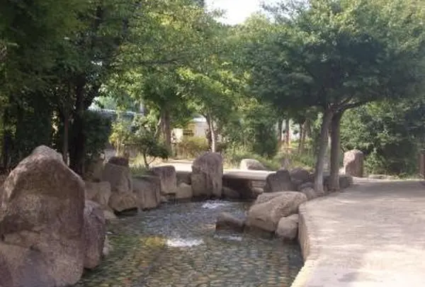 今川のせせらぎ