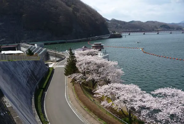 釜房湖
