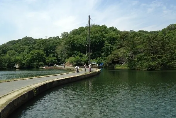 くろんど池