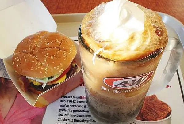 Ａ＆Ｗ 名護店