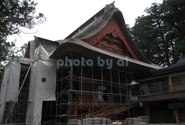 出羽神社（三神合祭殿）