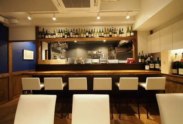 CLOUD NINE 料理とワイン