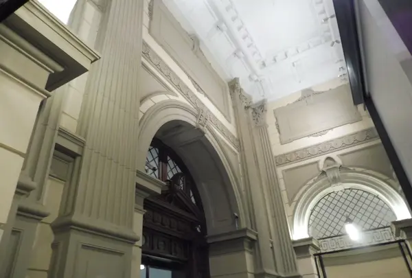 奈良国立博物館