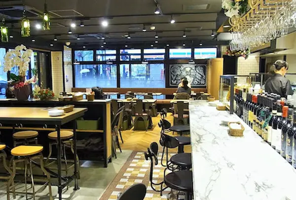 Le Bar a Vin 52 AZABU TOKYO 関内店