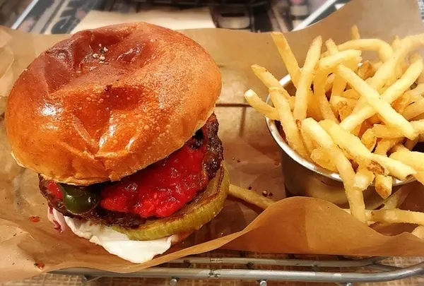 J.S. バーガーズ カフェ 新宿店