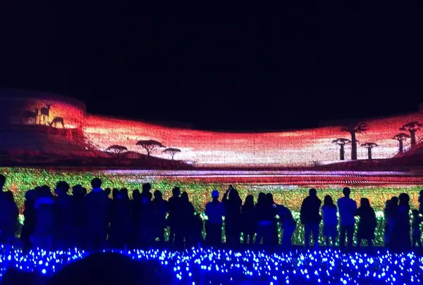 なばなの里  今年のテーマ、大地