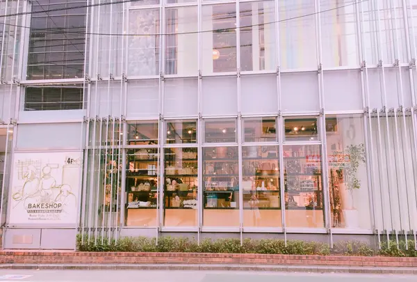 JIYUGAOKA BAKESHOP (自由が丘ベイクショップ)