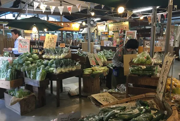 ハッピーモア市場