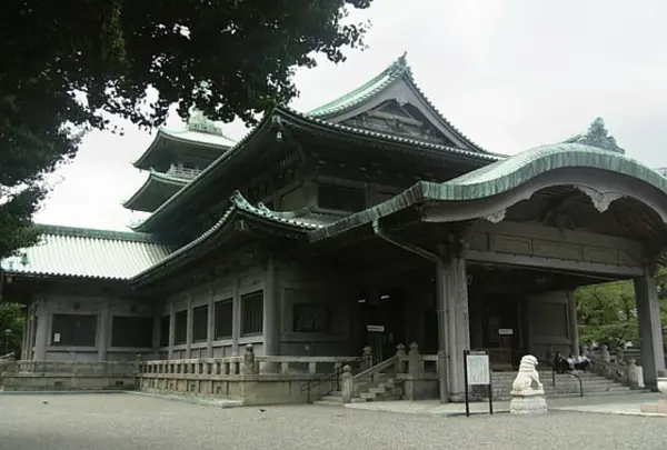 東京都慰霊堂（鐘楼堂・復興記念館・震災遭難児弔魂像）