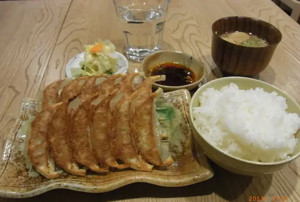 ぎょうざ屋 東山 亮昌