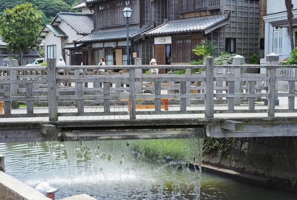 樋橋（といばし）の落水